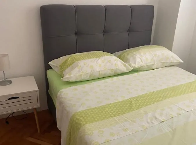 Marko Antonio 1 *